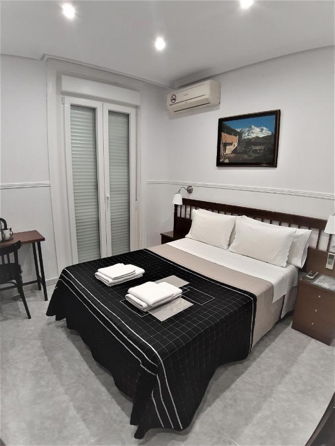 Hostal Dulcinea Madrid Ngoại thất bức ảnh