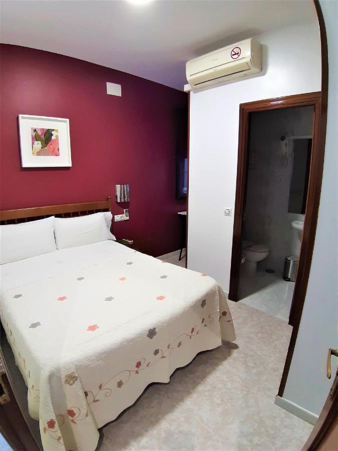 Hostal Dulcinea Madrid Ngoại thất bức ảnh