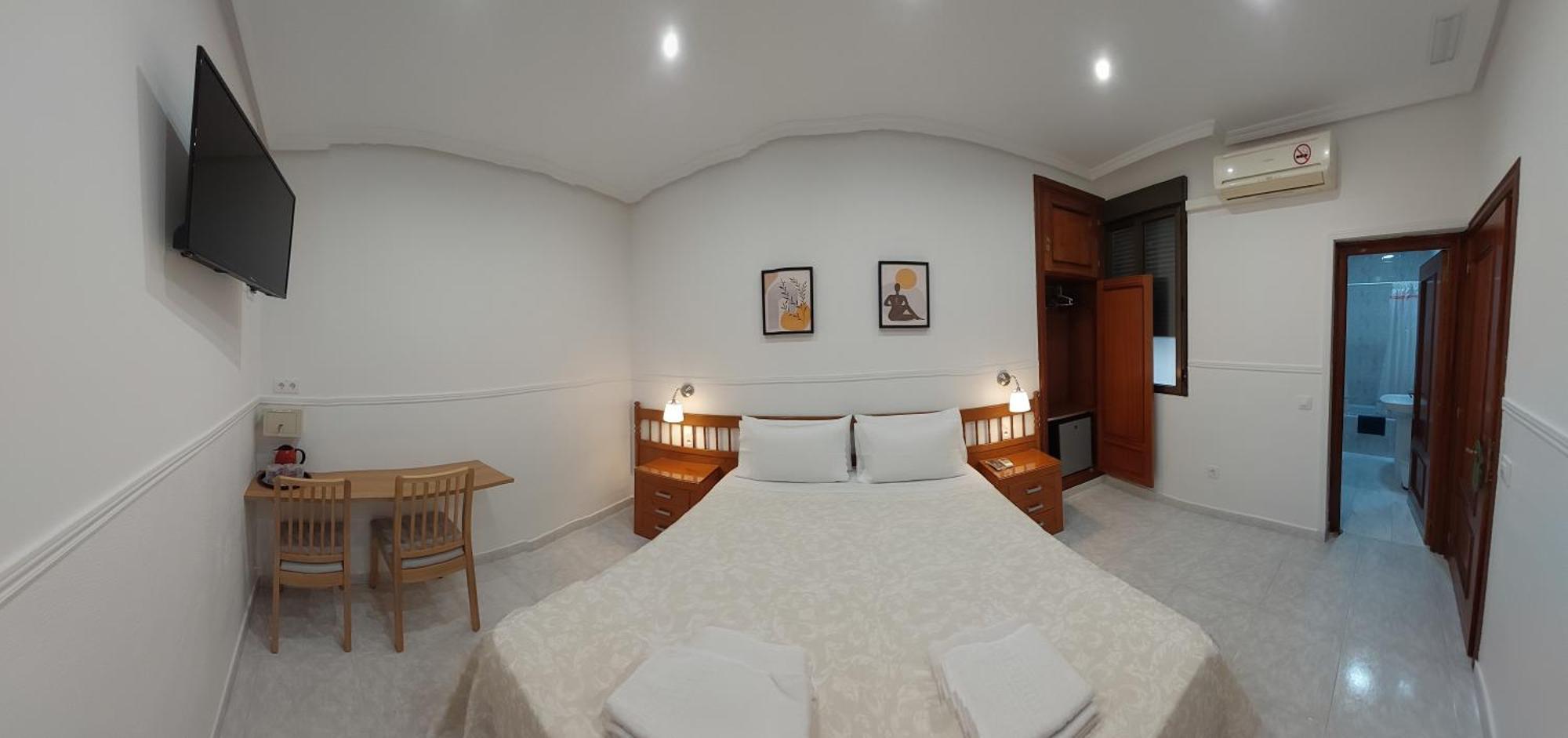 Hostal Dulcinea Madrid Ngoại thất bức ảnh
