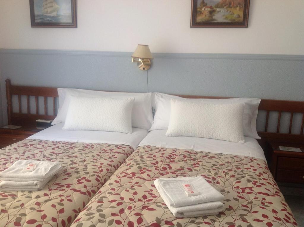 Hostal Dulcinea Madrid Phòng bức ảnh