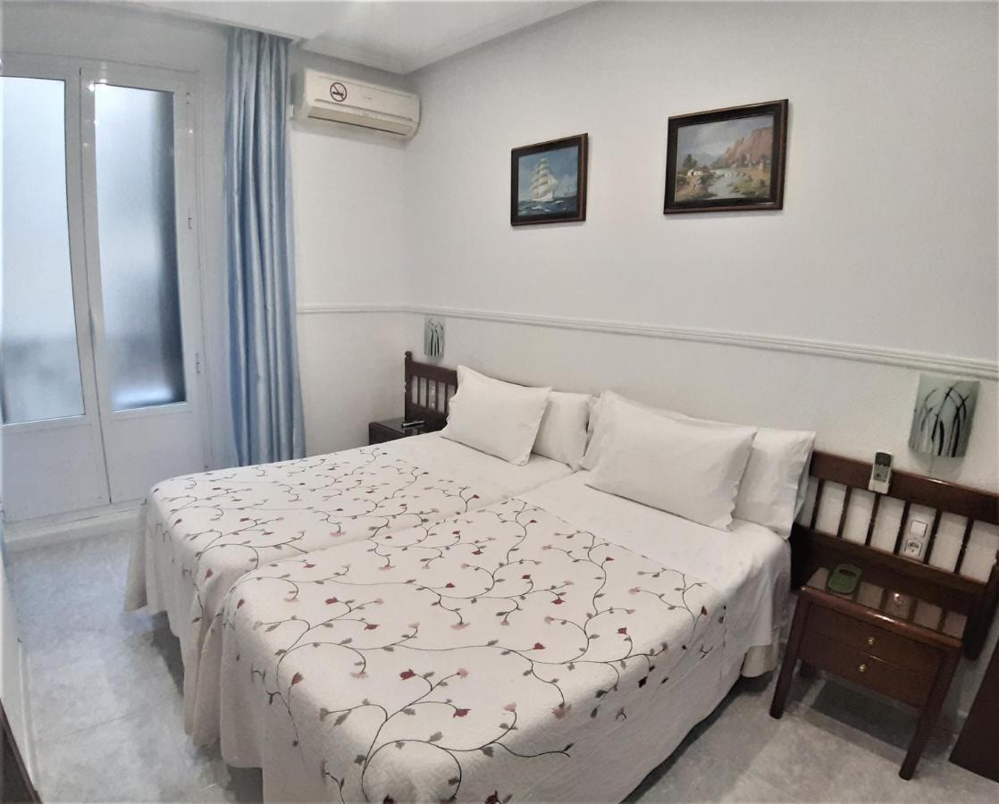 Hostal Dulcinea Madrid Ngoại thất bức ảnh